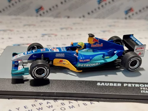 Sauber C23 #12 (2004) - Felipe Massa - Newsstand - 1:43 - with driver