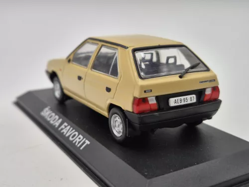 Skoda Favorit - Edicola - 1:43 - opened / without packaging / with minor defect