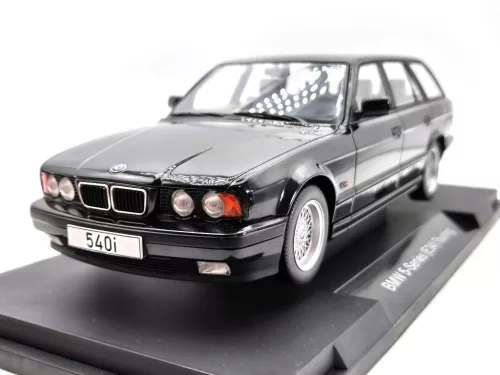 BMW E34 540i Touring - MCG - 1:18 1/18 model car model car