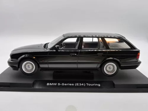BMW E34 540i Touring - MCG - 1:18 1/18 model car model car
