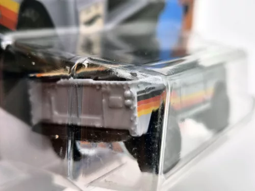 Hot Wheels Land Rover Series II - HW Hot Trucks 5/10 - 92/250 - Hot Wheels - 1:64