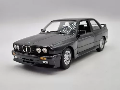 BMW E30 M3 - Minichamps - 1:18 - used