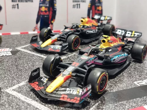 Red Bull F1 set - 2023 RB19 Max Verstappen - 2023 RB19 Sergio Perez (Miami) - 2022 RB18 Max Verstappen - 2021 RB16B Max Verstappen (Turkish GP) - Bburago -1:43