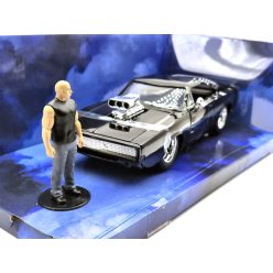   Dom's Dodge Charger (1970) - with Dom figure - Fast & Furious - Jada - 1:24
