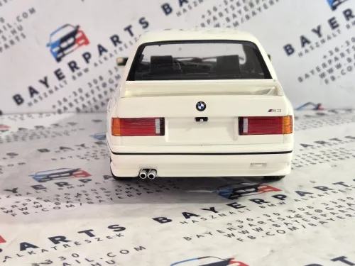BMW E30 M3 (1987) - white - Minichamps - 1:18