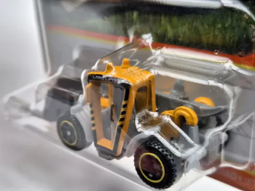 MBX Load Lifter - 2024 69/100 - long card - Matchbox - 1:64