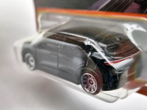 Renault Megane (2022) - 2024 82/100 - long card - Matchbox - 1:64