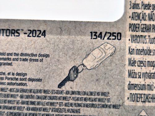 HW Porsche 911 Carrera - Experimotors 5/5 keychain - 134/250 - Hot Wheels - 1:64