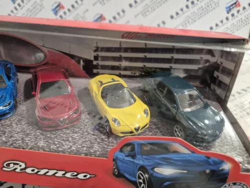 Alfa Romeo set (5pcs) - 4C Spider - Giulia Quadrifoglio - Tonale - Majorette - 1:64