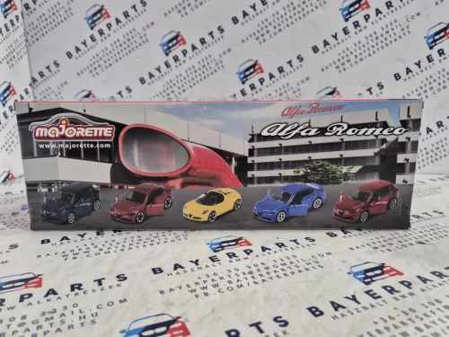 Alfa Romeo set (5pcs) - 4C Spider - Giulia Quadrifoglio - Tonale - Majorette - 1:64