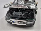 Mini Cooper (2006) - dark green - Maisto - 1:24