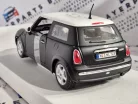 Mini Cooper (2006) - black - Maisto - 1:24