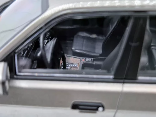 BMW E34 (1991) Touring - MCG - 1:18