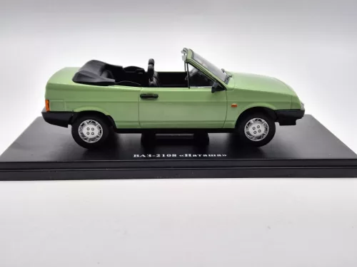 Lada Samara - Vaz 2108 Convertible - Natasha (1986) - Hachette - 1:24
