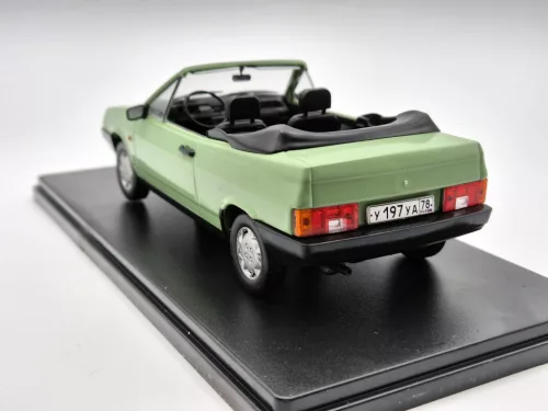 Lada Samara - Vaz 2108 Convertible - Natasha (1986) - Hachette - 1:24