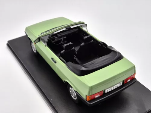 Lada Samara - Vaz 2108 Convertible - Natasha (1986) - Hachette - 1:24