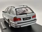 BMW E39 Touring (1998) - silver - Triple9 - 1:18