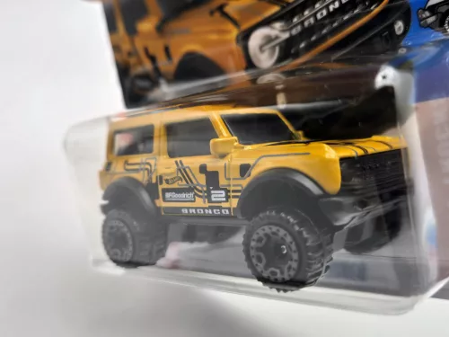 Hot Wheels Ford Bronco (2021) - HW Race Day 1/10 - 20/250 - Hot Wheels - 1:64