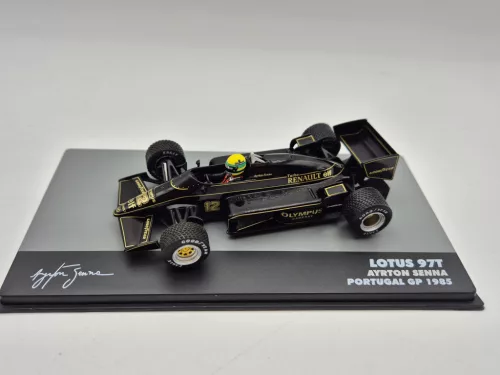 Lotus 97T F1 #12 (1985) - Portugal GP - Ayrton Senna - WITH DRIVER - Edicola - 1:43