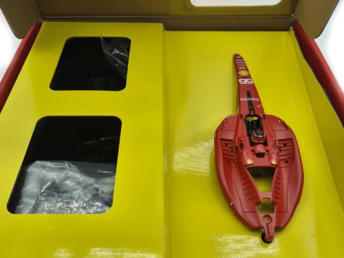 Ferrari SF-23 F1 #55 (2023) - Carlos Sainz - assembleable model - Bburago - 1:24