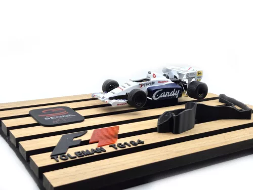 Toleman Hart TG184 F1 #19 (1984) - Ayrton Senna - on display plaque - decorative item - Edicola - 1:24
