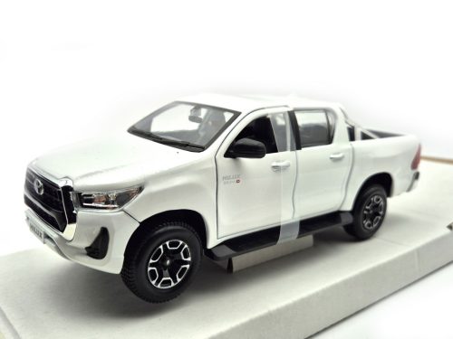 Toyota Hilux Pick-Up (2021) - Maisto - 1:27