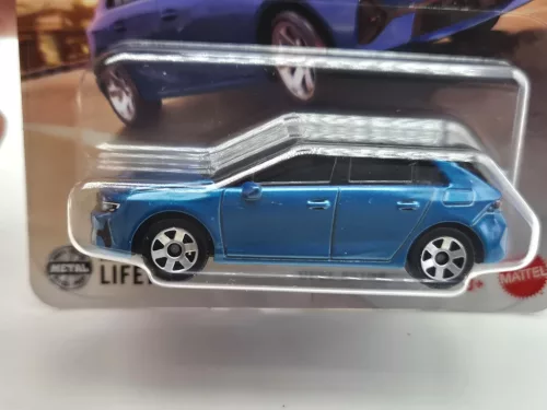 Opel Astra - 114/125 - Matchbox - 1:64