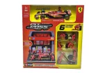 Ferrari Pit Stop - box diorama - SF-24 F1 #55 (2024) - Carlos Sainz - with mechanics - Bburago - 1:43