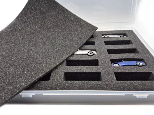 Matchbox / Hot Wheels padded storage case with foam compartments – for 1:64 cars