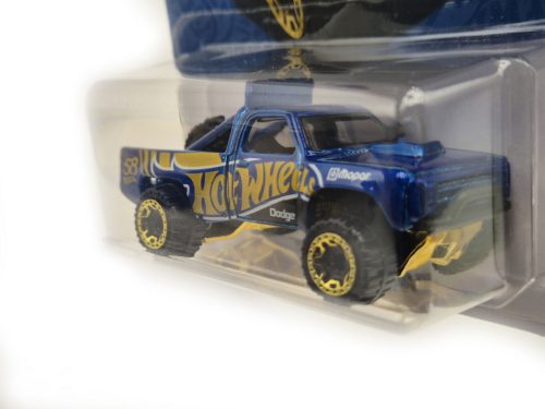 Hot Wheels Pearl & Chrome (2025) - '87 Dodge D100 - Hot Wheels - 1:64