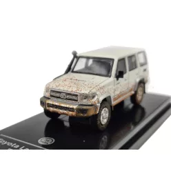   Toyota Land Cruiser 76 Off Road LHD (2017) – Paragon Models – 1:64 1/64 diecast model car