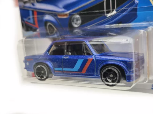 Hot Wheels BMW 2002 - ’70s vs. ’90s 5/10 - 77/250 - blue - Hot Wheels - 1:64