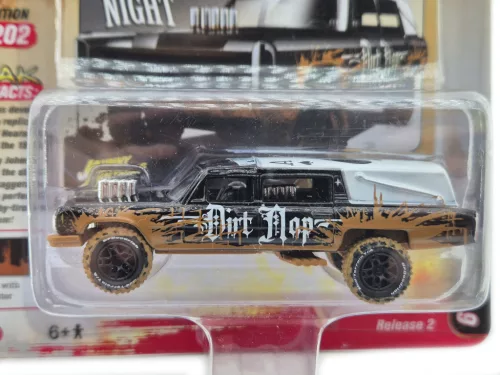 Ford Haulin’ Hearse – Funeral Car (1970) - Johnny Lightning - 1:64 1/64 die-cast car 