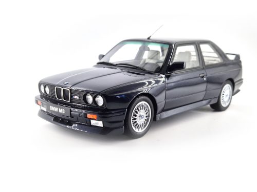 BMW E30 M3 (1988) - Macau Blue - Otto - 1:18 model car