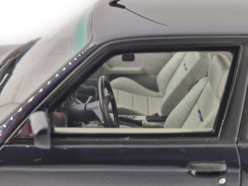 BMW E30 M3 (1988) - Macau Blue - Otto - 1:18 model car