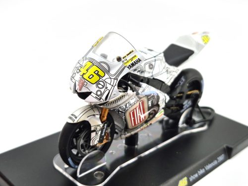 MotoGP - Yamaha YZR-M1 #46 (2007) show bike Valencia - Valentino Rossi - Edicola - 1:18 model motorcycle