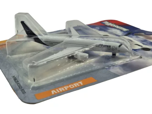 Airbus A350-900 - aircraft - Majorette - 1:600 model