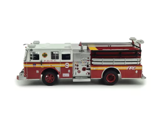 Seagrave fire truck - New York USA (2003) - Edicola - 1:43 model