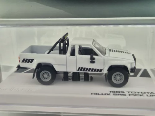 Toyota Hilux SR5 Pickup (1985) - white - Majorette collection series 2026 /1 - Majorette - 1:64