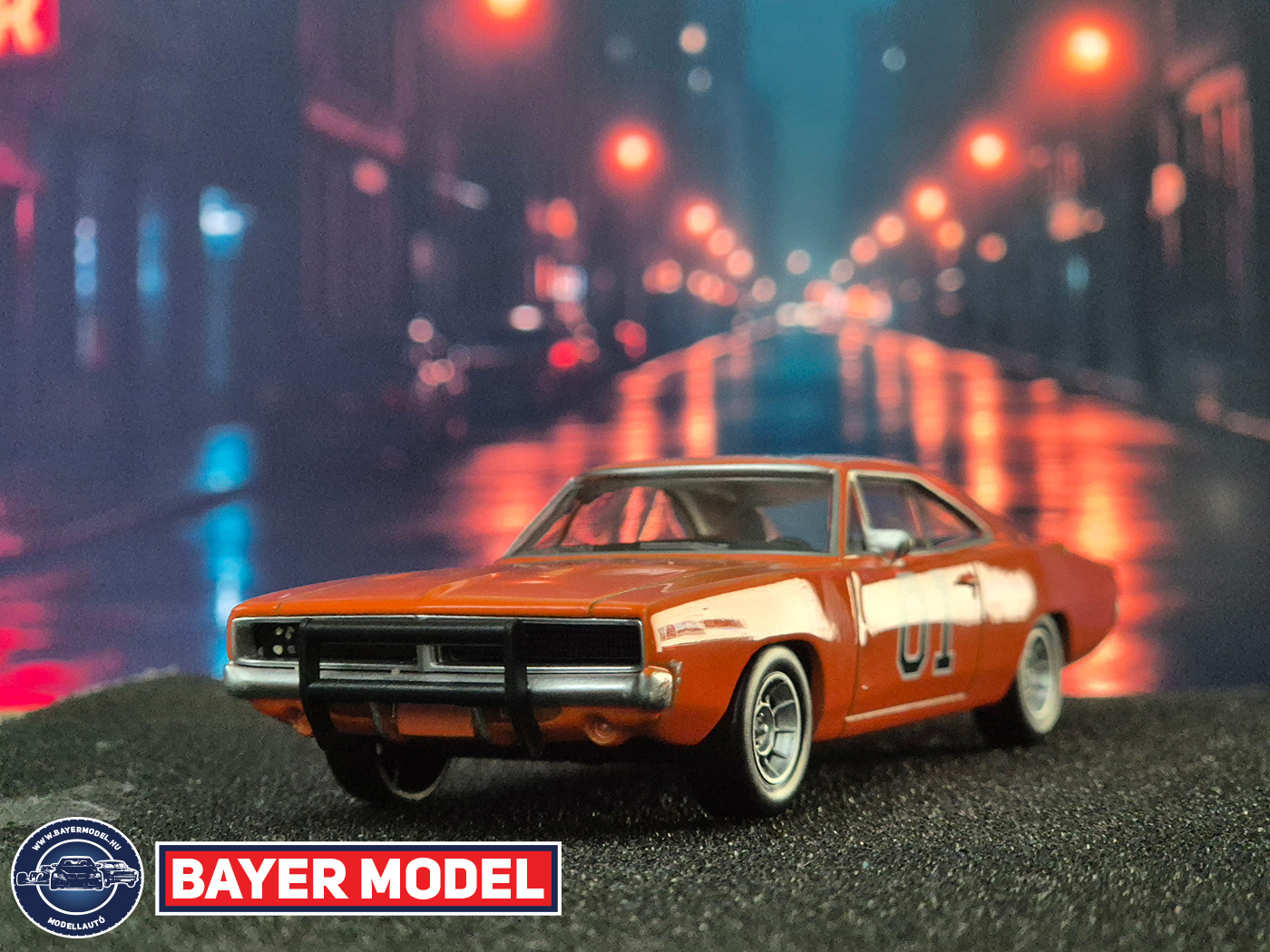 Bright orange paint and the iconic “01” roof number – faithfully reproduced in 1:43 scale.